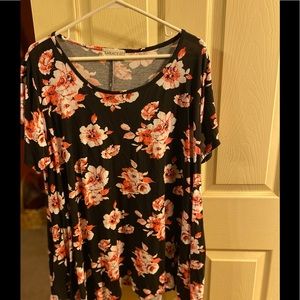 3X plus NWOT.  Very pretty. Shirt Top